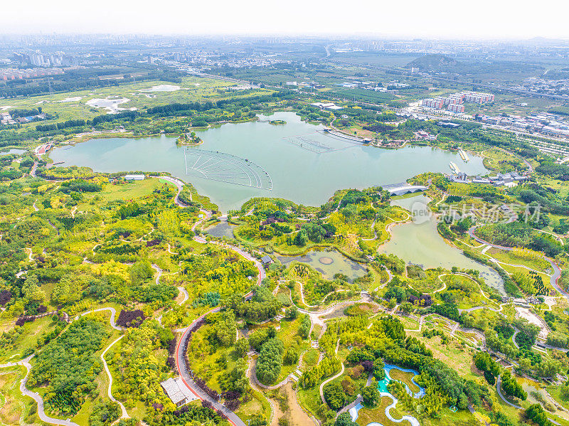 中国河北省石家庄市鹿泉区龙泉湖湿地航拍图