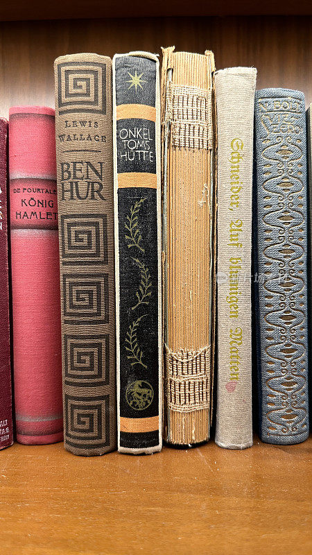 旧书一排