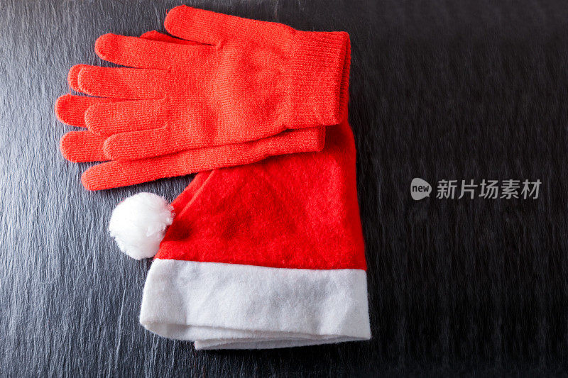 圣诞老人的帽子和红手套