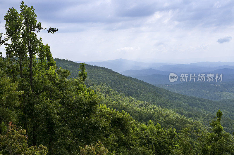 蓝岭山脉