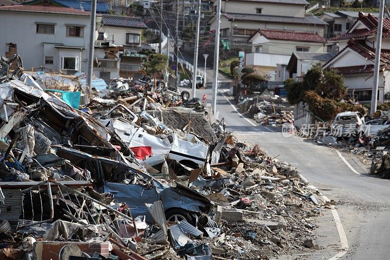 日本地震、海啸,311年