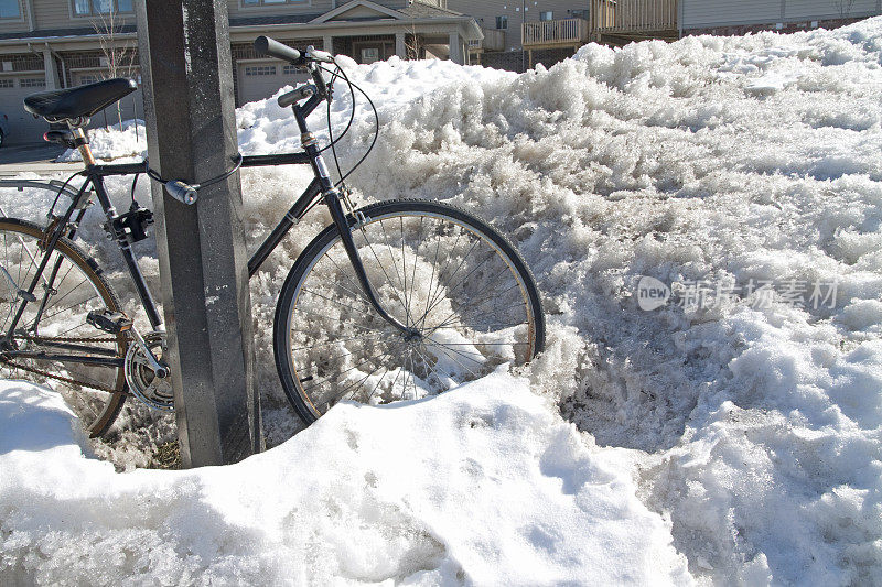 冬季自行车关闭。