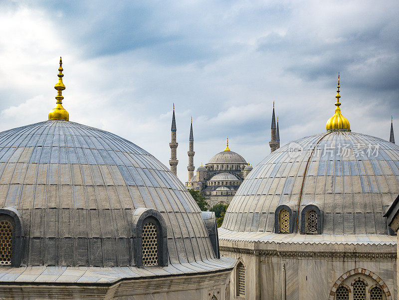 伊斯坦布尔的蓝色清真寺或苏丹艾哈迈德清真寺