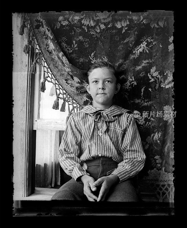一个小男孩的肖像，大约1890年