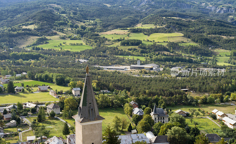 Jausiers，位于阿尔卑斯山的法国村庄