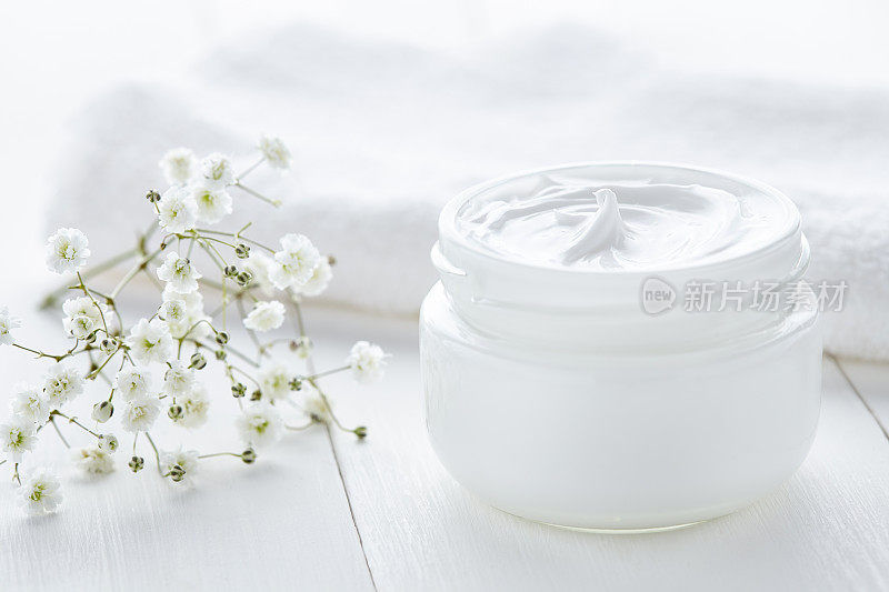 酸奶霜美容化妆品保健和放松化妆