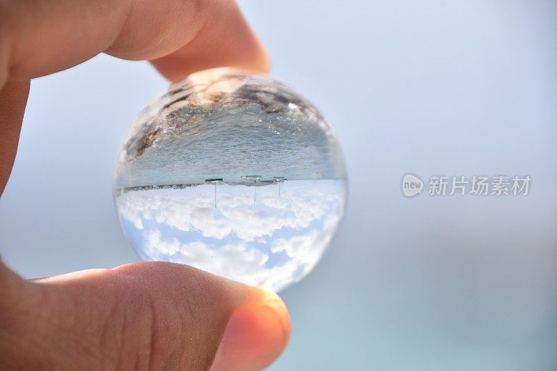 透过水晶球看大海