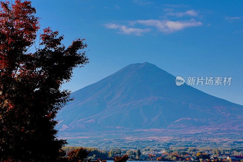 秋天的富士山