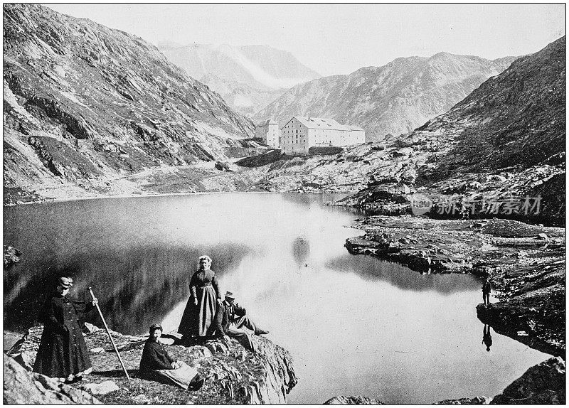 世界著名景点的古老照片:瑞士圣伯纳德临终关怀院