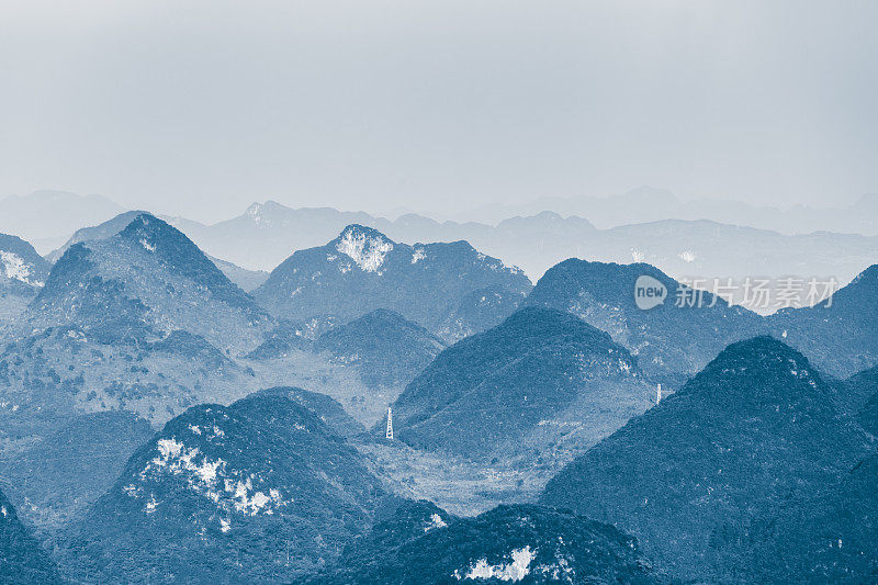 美丽的喀斯特山景观