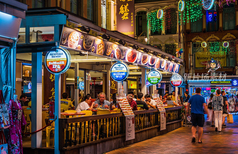 宝塔街在新加坡唐人街区晚上