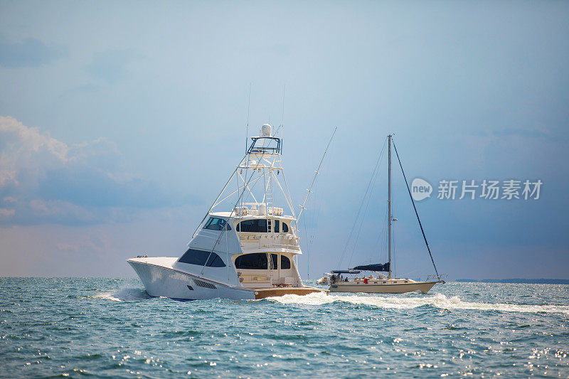 大型渔猎船将在佛罗里达迈阿密开放海域