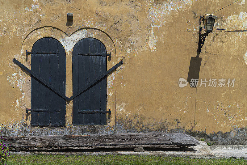 加勒是斯里兰卡最受欢迎的旅游目的地之一，街道上的历史建筑细节。