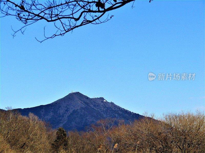 日本。2月。蓝山筑波。