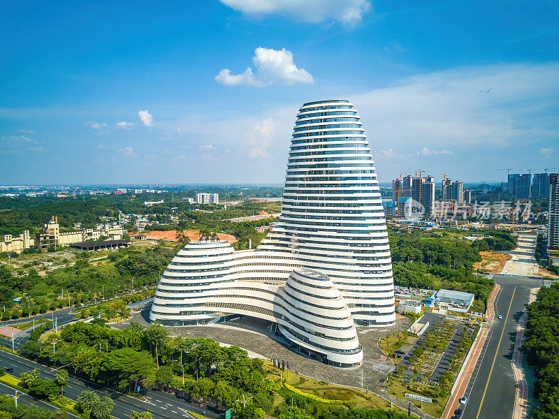 中国广西南宁市新媒体中心大楼，现代建筑
