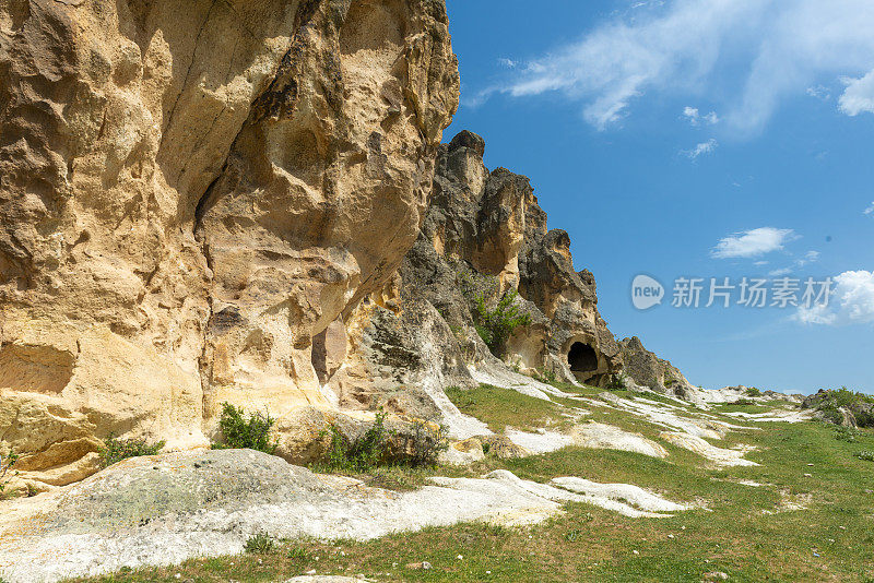 观赏弗里吉亚山谷的岩层和古石墓