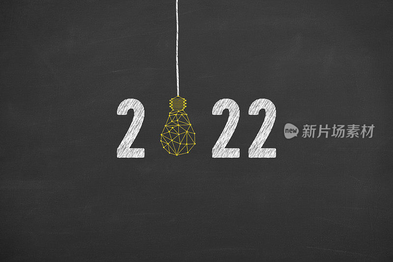 新的2022年创新理念概念的黑板背景