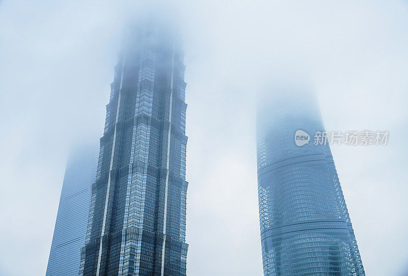 看看上海的现代办公大楼