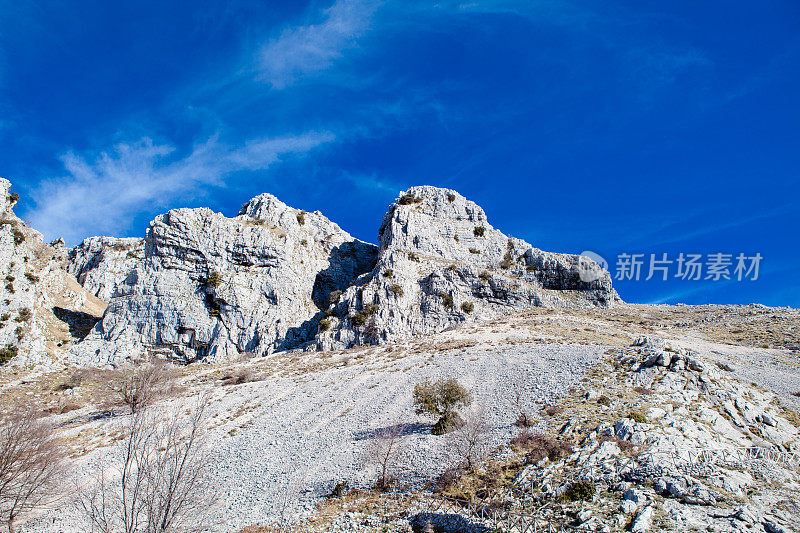 盖塔湾的群山