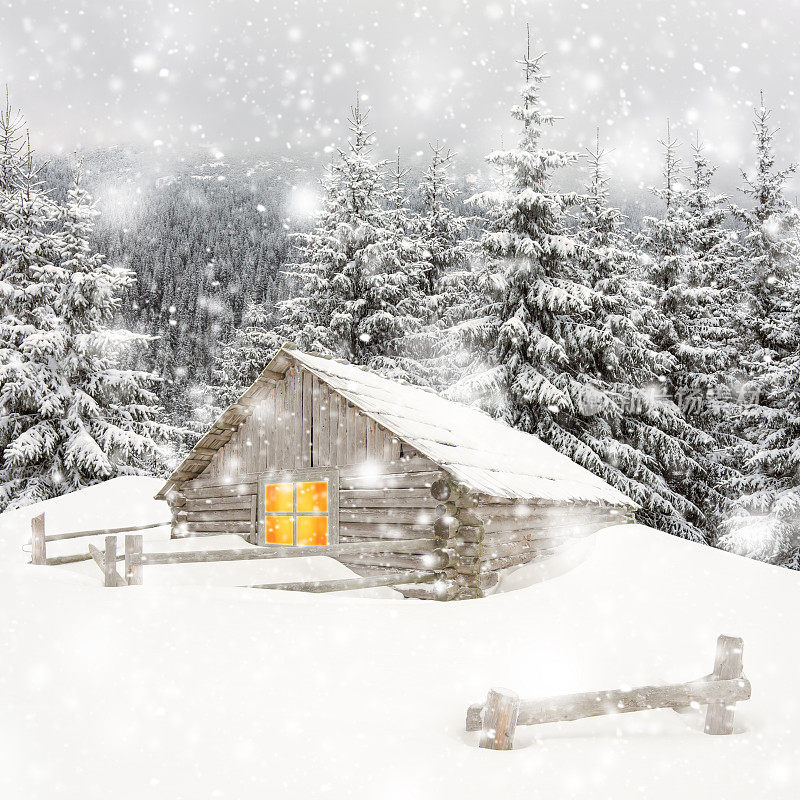 雪山中的木屋