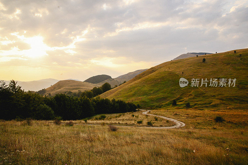 雨后美丽的南欧风景