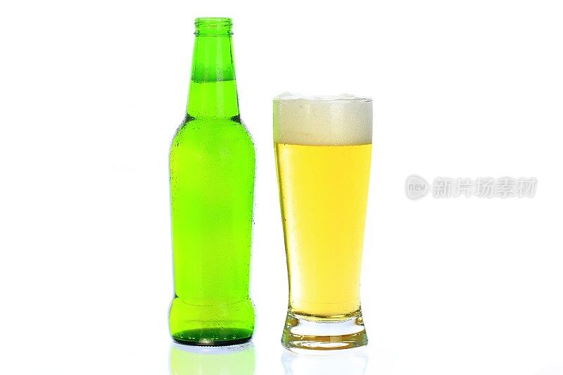 一杯啤酒和一瓶啤酒
