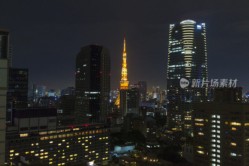 东京塔，夜晚的日本