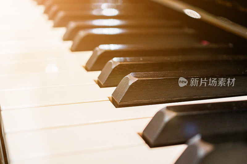 钢琴键盘背景乐器
