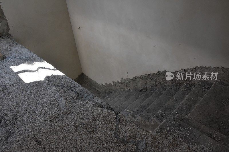 建筑工地的混凝土楼梯