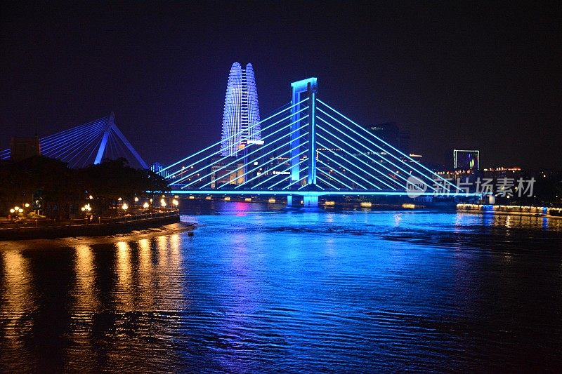 浙江省宁波市甬江大桥夜景