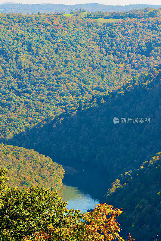 秋叶，骗河峡谷，西弗吉尼亚州(美国)