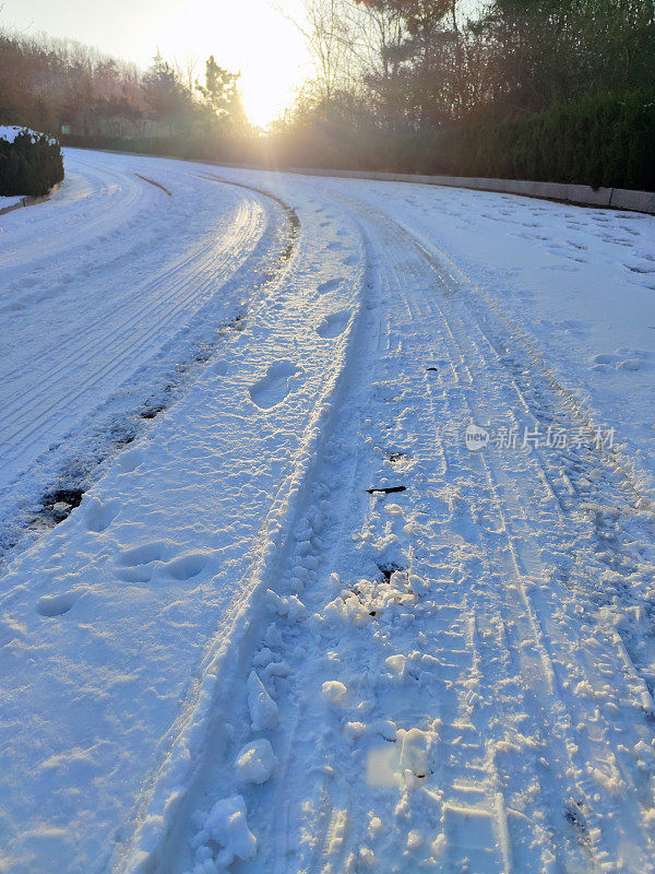 积雪路面