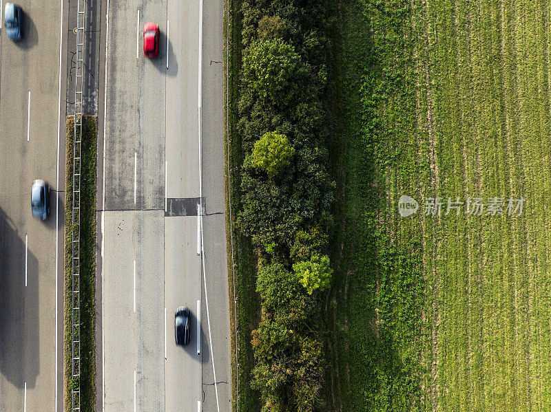 高速公路的俯视图