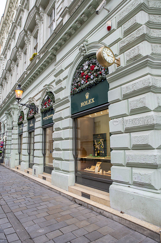 位于布拉迪斯拉发潘斯卡街的劳力士商店。劳力士是一家总部位于日内瓦的瑞士手表设计师和制造商。