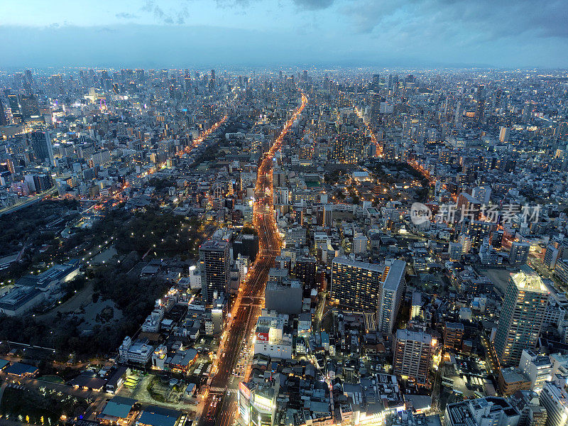 黄昏的大阪市景，日本