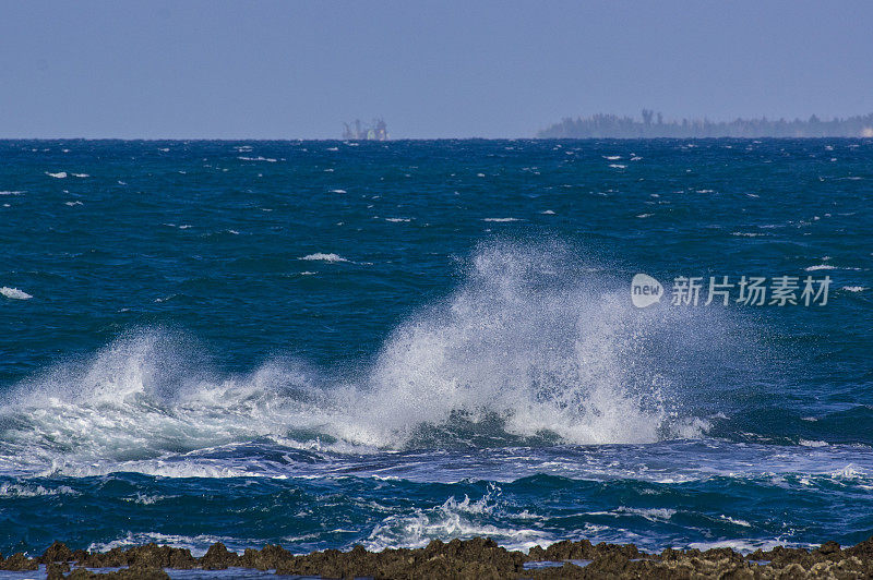 美丽的冲绳海洋，冬天