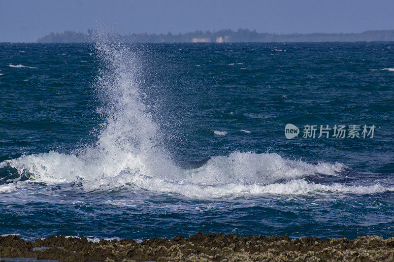 美丽的冲绳海洋，冬天