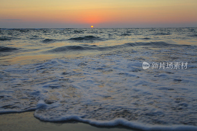 海上日落