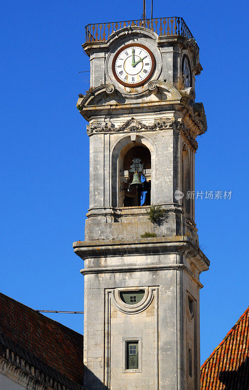 Coimbra大学钟楼(18世纪)，葡萄牙