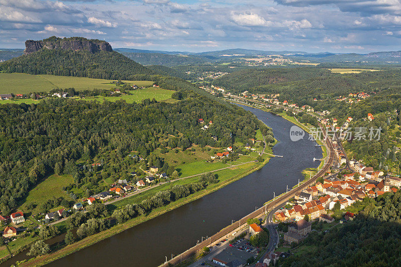 易北河在撒克逊瑞士