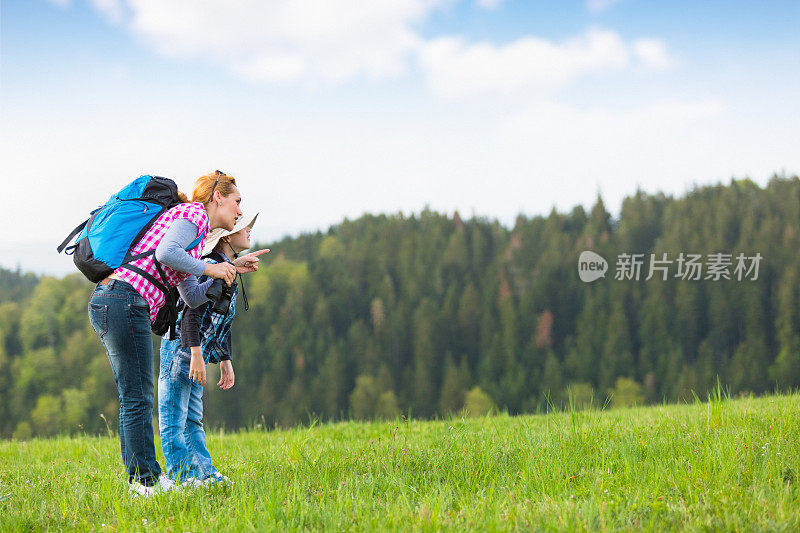 母子探索大自然