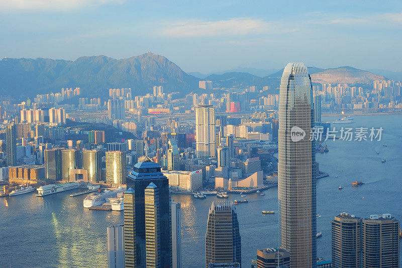 香港摩天大楼和维多利亚港