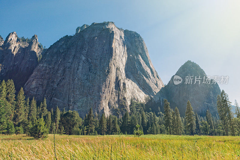 约塞米蒂山谷