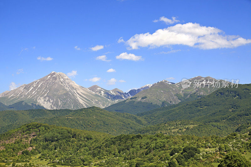 意大利阿布鲁佐山区景观