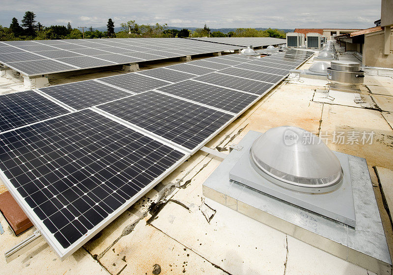 屋顶太阳能安装与暖通空调