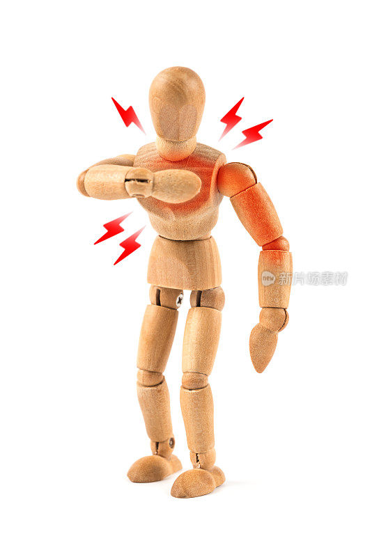木制人体模型心脏病发作并伴有左臂疼痛-急诊