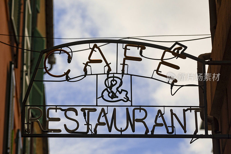 café和热那亚市中心的餐馆标志