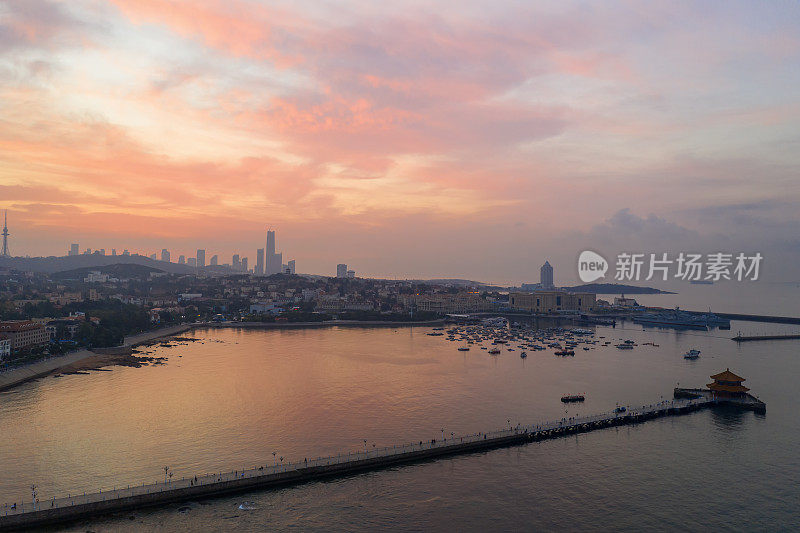中国青岛全景的航拍照片