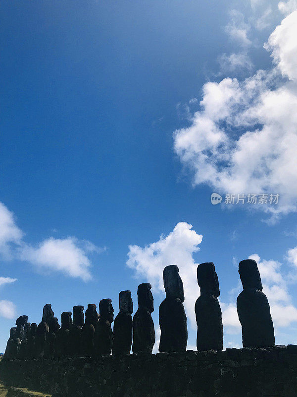 拉丁美洲智利拉帕努伊岛复活节岛上的摩埃石像