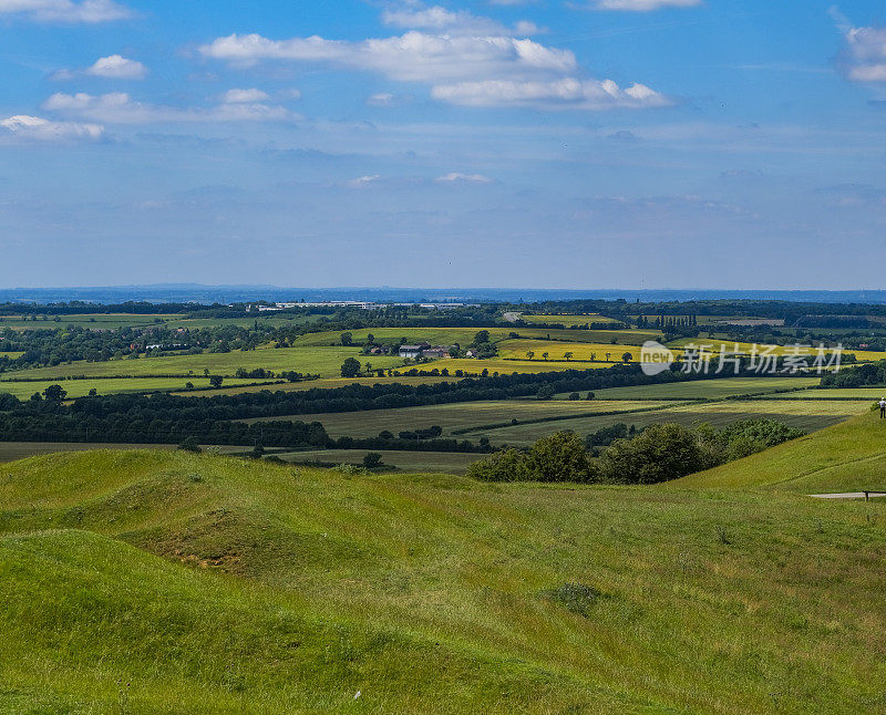 伯顿达塞特山俯瞰英国风景，英国中部的沃里克郡